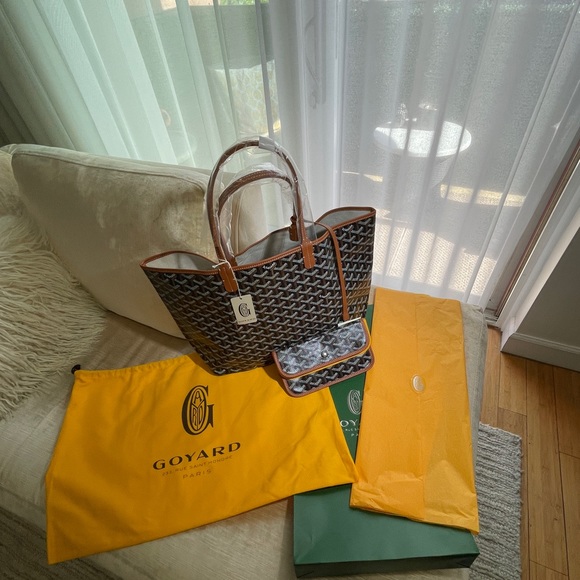 Goyard Saint Louis Tote Coated Canvas PM - Picture 9 of 10